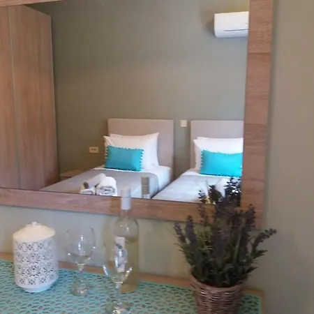 Liberta Villa Keri