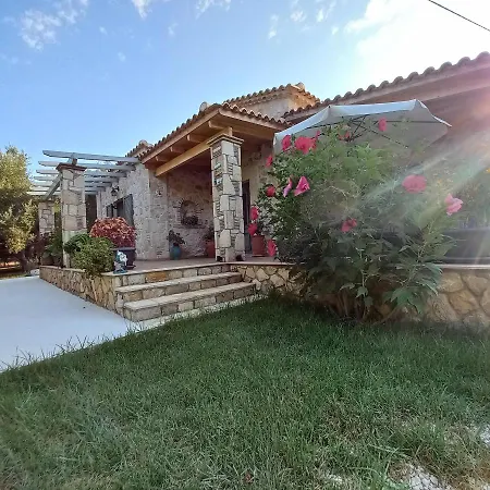 Liberta Villa Keri