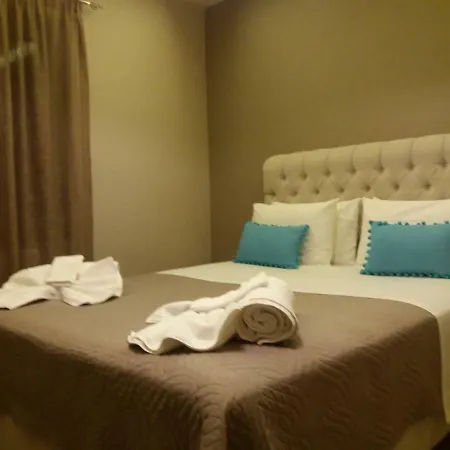 Liberta Villa Keri